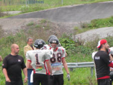 88 Jimmy ser fundersam ut